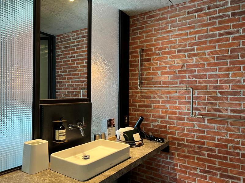 UIJ27146123 台南中西區-友愛街旅館UIJ 設計旅店用心經營看得見