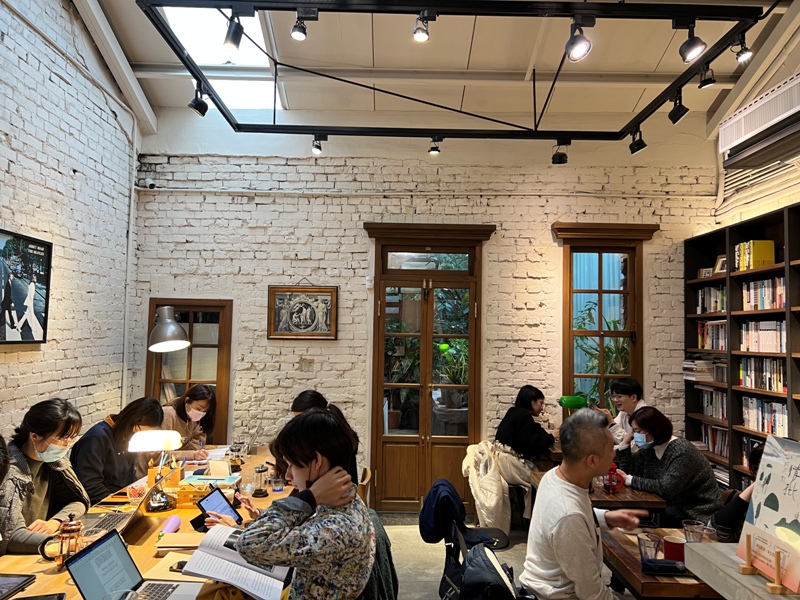 illuminationbooks05 大同-浮光書店/咖啡 赤峰街老宅書香配咖啡