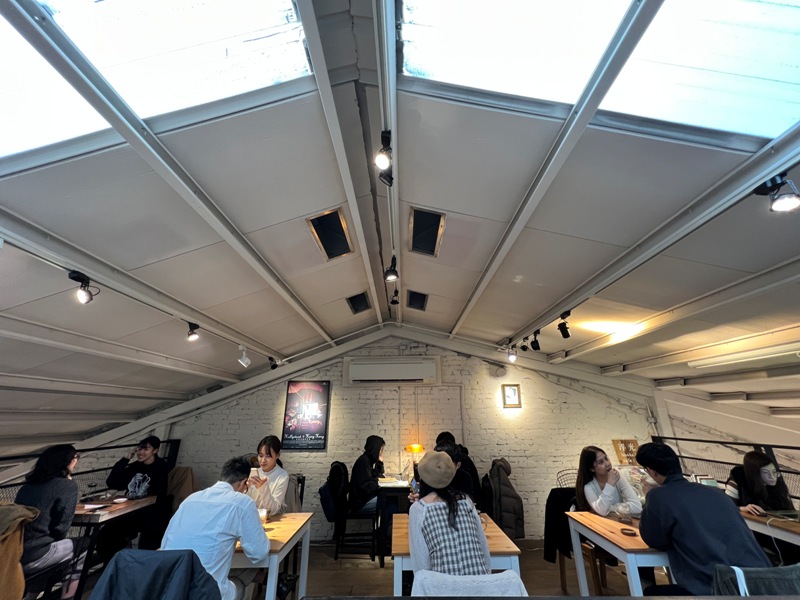 illuminationbooks10 大同-浮光書店/咖啡 赤峰街老宅書香配咖啡