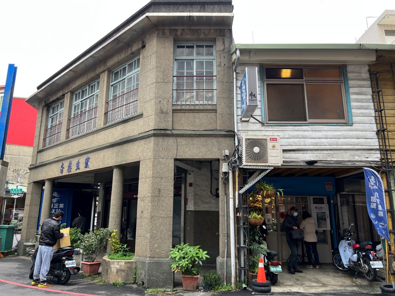 tonghai02 苗栗-東海咖啡 酷酷老闆的咖啡與收藏in老宅