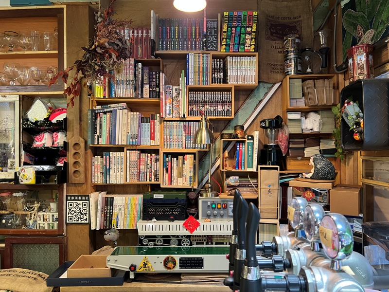 tonghai06 苗栗-東海咖啡 酷酷老闆的咖啡與收藏in老宅