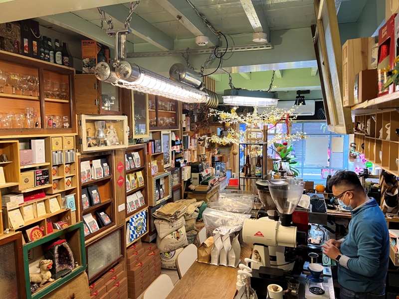 tonghai10 苗栗-東海咖啡 酷酷老闆的咖啡與收藏in老宅