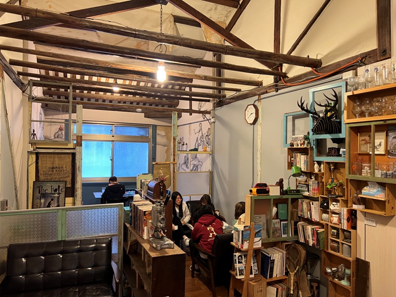 tonghai11 苗栗-東海咖啡 酷酷老闆的咖啡與收藏in老宅