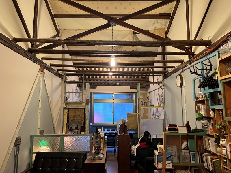 tonghai12 苗栗-東海咖啡 酷酷老闆的咖啡與收藏in老宅