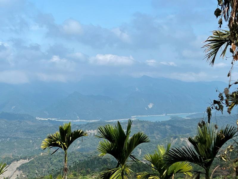 huntingeagle000001108 楠西-梅嶺風景區 梅峰古道+稜線步道+伍龍步道 獵鷹尖一線天景觀讚