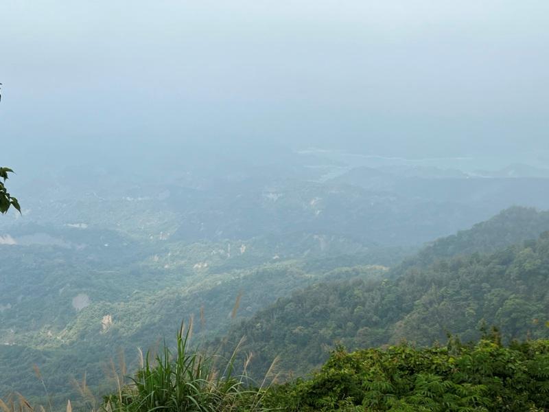huntingeagle000001125 楠西-梅嶺風景區 梅峰古道+稜線步道+伍龍步道 獵鷹尖一線天景觀讚