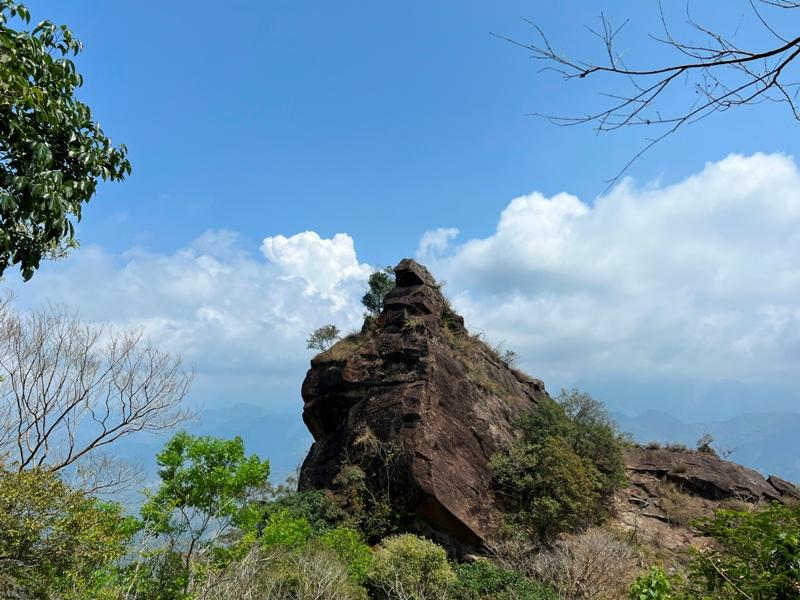 huntingeagle000001139 楠西-梅嶺風景區 梅峰古道+稜線步道+伍龍步道 獵鷹尖一線天景觀讚