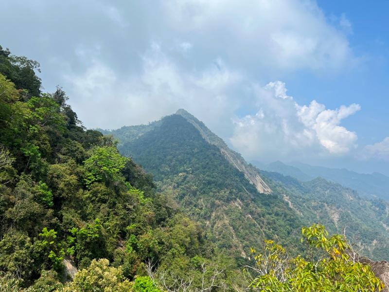 huntingeagle000001146 楠西-梅嶺風景區 梅峰古道+稜線步道+伍龍步道 獵鷹尖一線天景觀讚