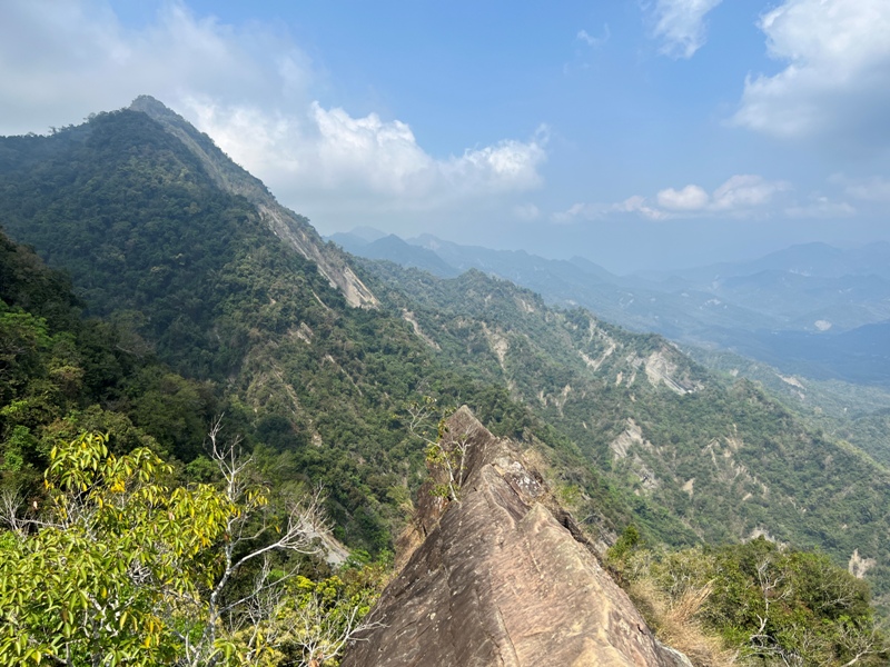 huntingeagle000001148 楠西-梅嶺風景區 梅峰古道+稜線步道+伍龍步道 獵鷹尖一線天景觀讚