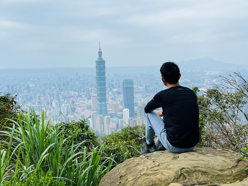 信義-台北最美天際線 九五峰+南港山+拇指山+象山 輕鬆路線走起來
