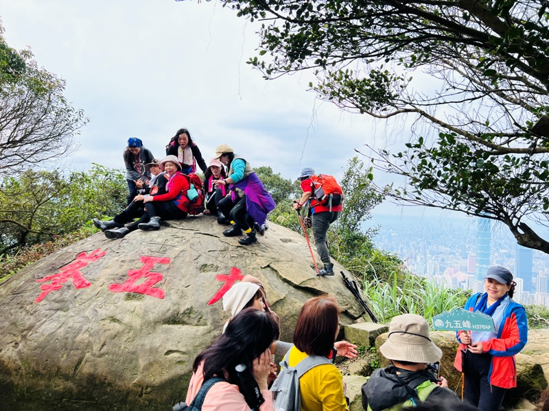 nankangmt24 信義-台北最美天際線 九五峰+南港山+拇指山+象山 輕鬆路線走起來