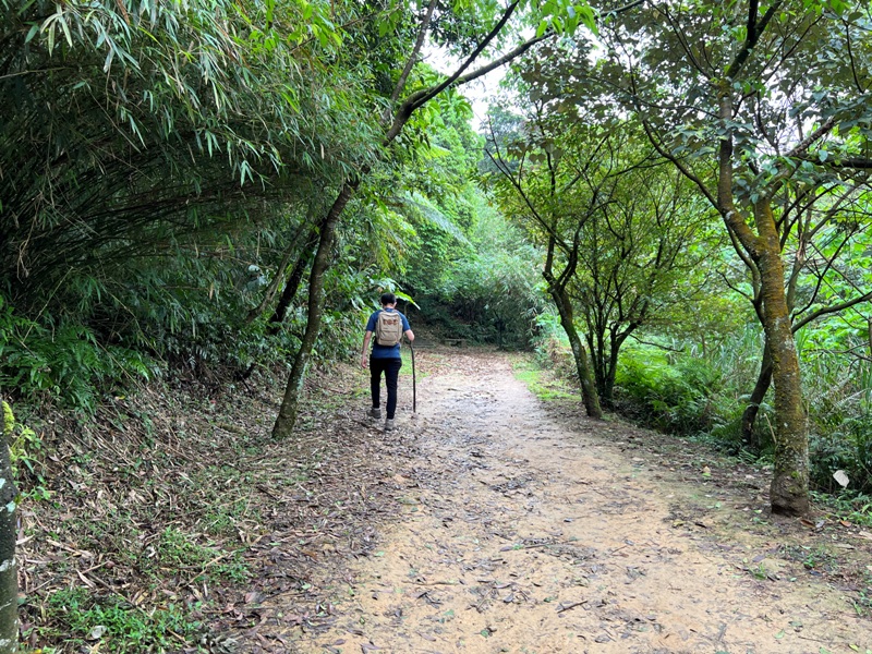 jiangziliao10 七堵-姜子寮山 霧鎖360度景觀 白牆一片...