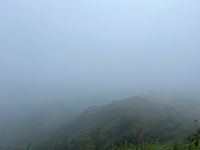 jiangziliao19 七堵-姜子寮山 霧鎖360度景觀 白牆一片...