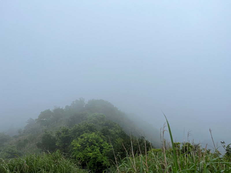 jiangziliao21 七堵-姜子寮山 霧鎖360度景觀 白牆一片...