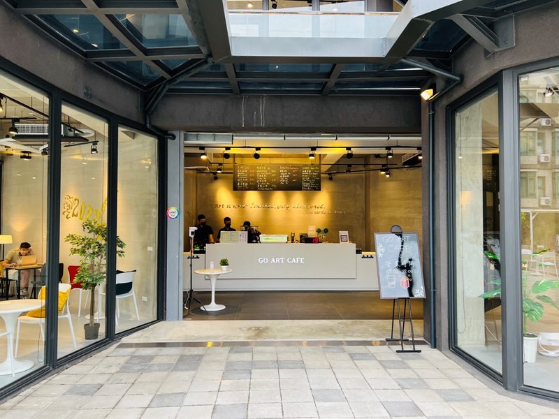 goartcoffee04 竹北-Go Art Coffee 水泥叢林中的設計感 平價享受一杯飲料