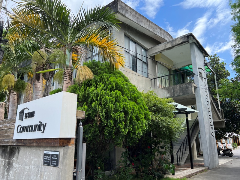 台東-墾墨咖啡 靜靜享受老倉庫的空間