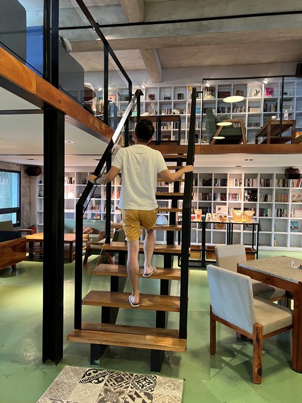 communitycafe18-rotated 台東-墾墨咖啡 靜靜享受老倉庫的空間