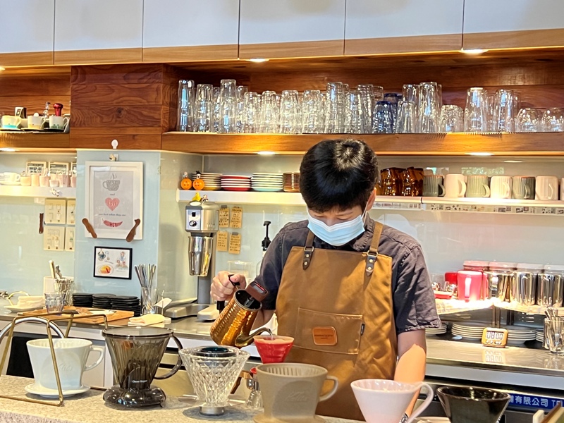 communitycafe21 台東-墾墨咖啡 靜靜享受老倉庫的空間