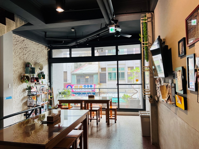 chiagon17 嘉義西區-嘉宮旅社 乾淨清爽有家的味道