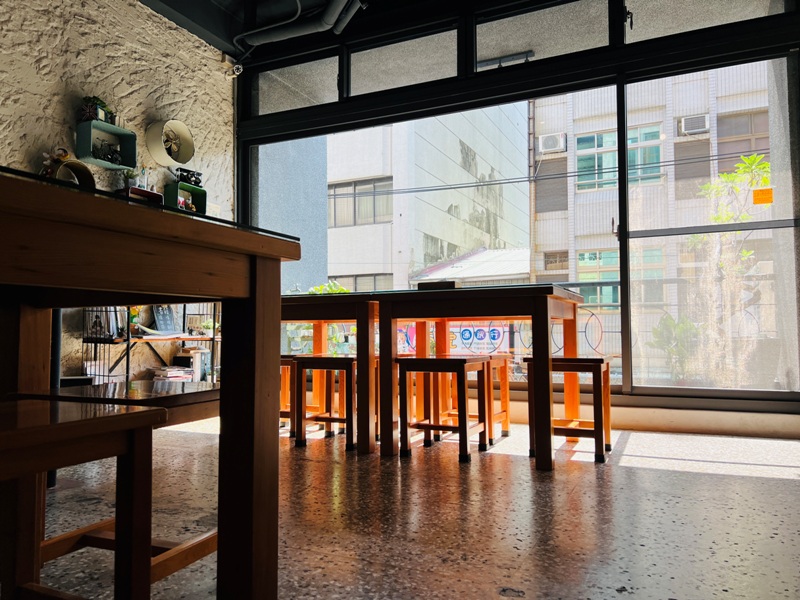 chiagon18 嘉義西區-嘉宮旅社 乾淨清爽有家的味道