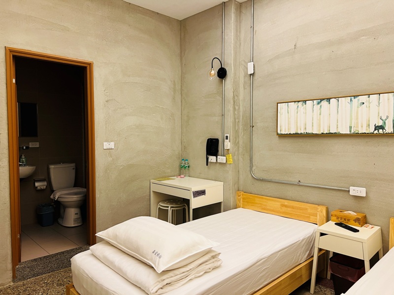 chiagon20 嘉義西區-嘉宮旅社 乾淨清爽有家的味道