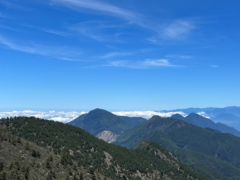 mountguntai32010125 信義-郡大山 坐車比爬山累...豔陽天出大景