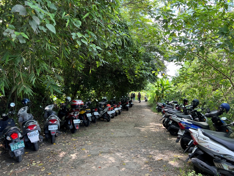 sandingg04 太平-三汀山/咬人狗坑步道 視野遼闊看盡台中城市景觀