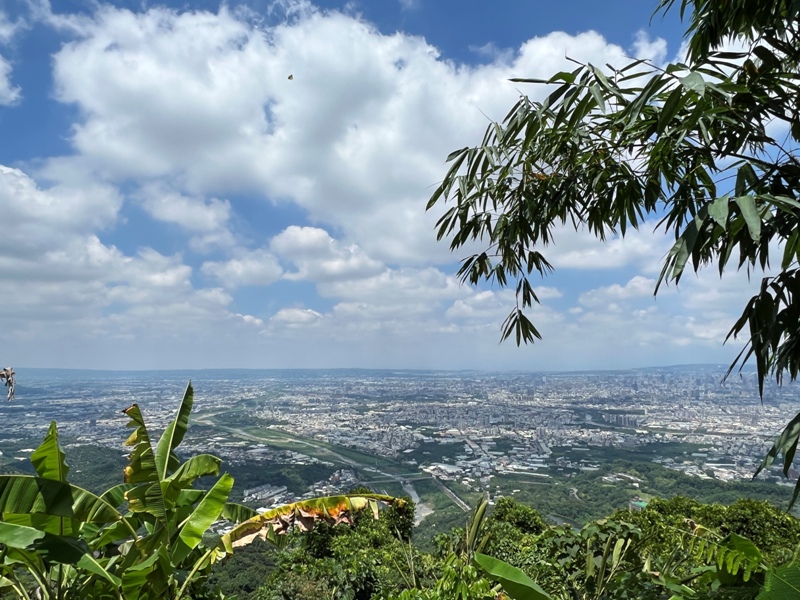 sandingg27 太平-三汀山/咬人狗坑步道 視野遼闊看盡台中城市景觀