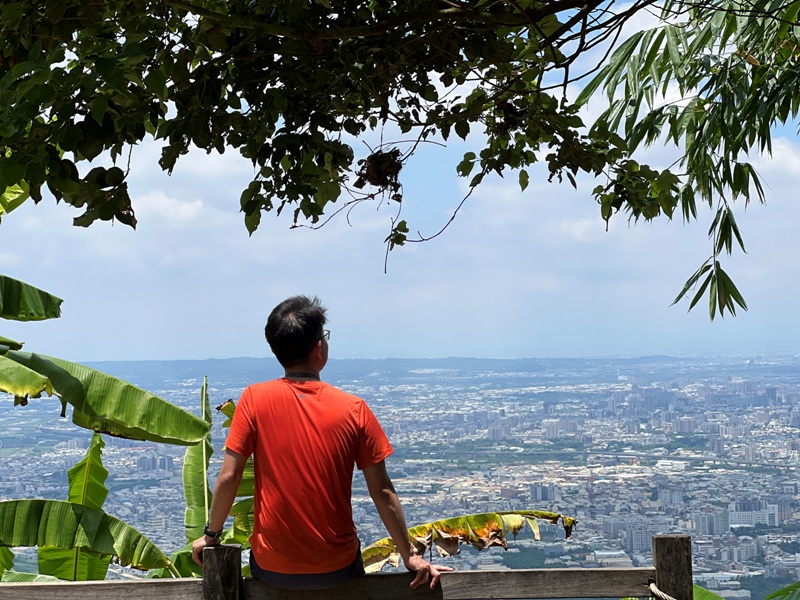 sandingg32 太平-三汀山/咬人狗坑步道 視野遼闊看盡台中城市景觀