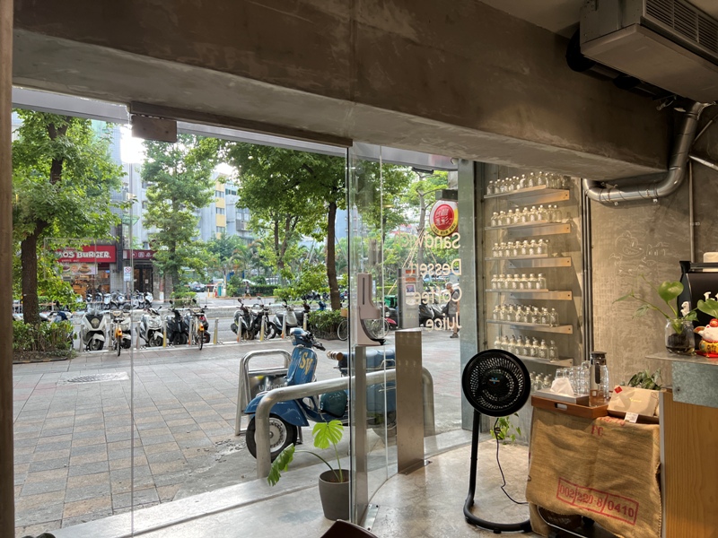 whood05 信義-Whood咖啡美學 簡約帶著工業風