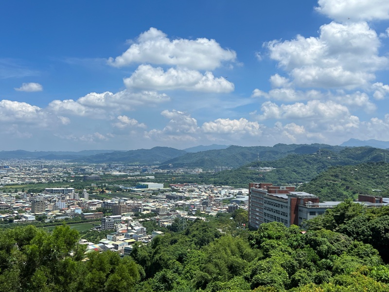 achaou11 霧峰-阿罩霧山 全程產業道路 沿路好景觀