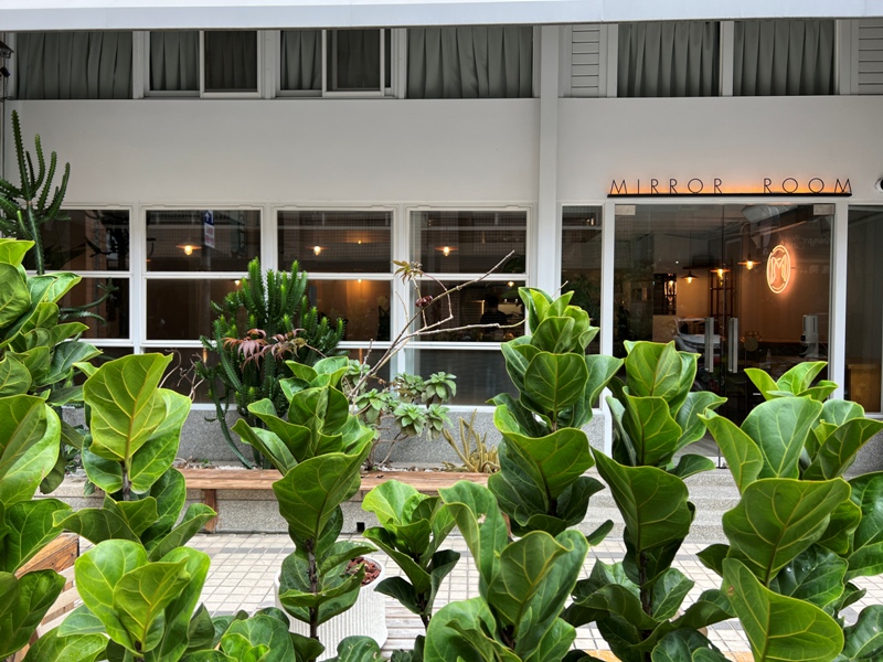 mirrorroom02 台中西區-Mirror Room簡約明亮漂亮空間 特色餐點有點澳洲風