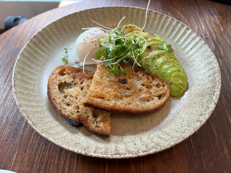 mirrorroom19 台中西區-Mirror Room簡約明亮漂亮空間 特色餐點有點澳洲風