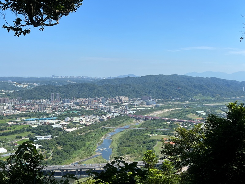 yuanmtt23 三峽-鳶山彩壁 福德坑山 鳶山 爬郊山拍美照