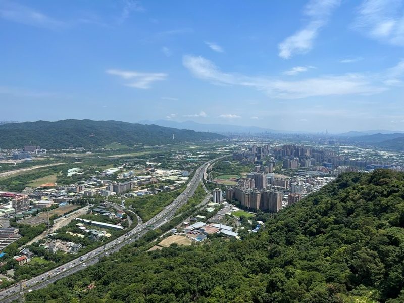 yuanmtt35-rotated-e1661774112196 三峽-鳶山彩壁 福德坑山 鳶山 爬郊山拍美照