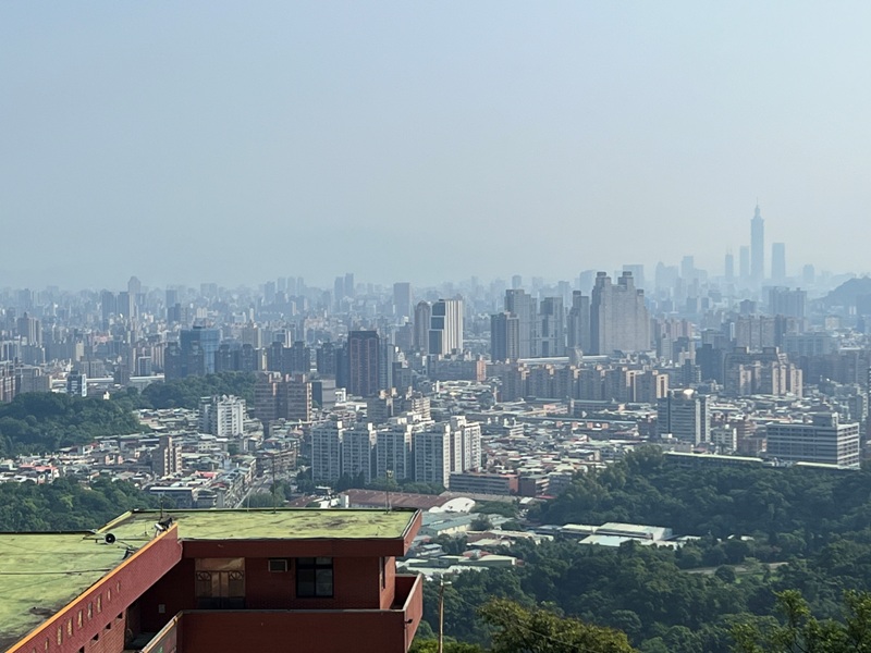 hongludi01106 中和-南勢角山(烘爐地) 土地公公保佑你的簡單小百岳