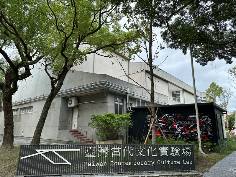 versebarcafe03 大安-Verse Bar & Cafe舊空總 實驗廣場中的藝文咖啡館