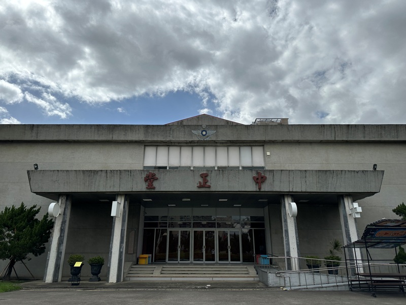 versebarcafe05 大安-Verse Bar & Cafe舊空總 實驗廣場中的藝文咖啡館