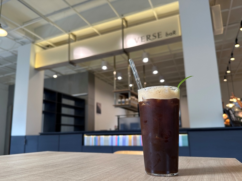 versebarcafe18 大安-Verse Bar & Cafe舊空總 實驗廣場中的藝文咖啡館