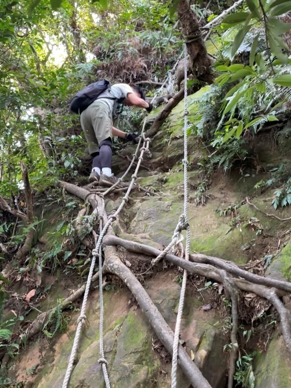 kinmenmt3432 大溪-金面山 全程林蔭遮蔽 攀爬不斷很有趣