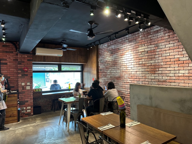 juggler06 台中西區-Juggler Cafe秋高氣爽 澳式早午餐