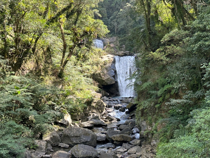 Neidong09 烏來-內洞森林遊樂區 O型步道觀瀑布賞山色溪景