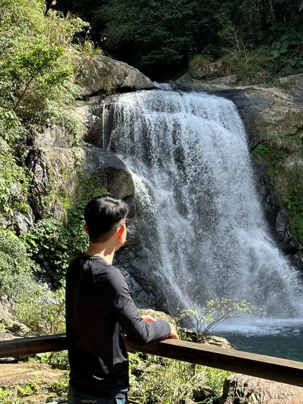 Neidong15-rotated 烏來-內洞森林遊樂區 O型步道觀瀑布賞山色溪景