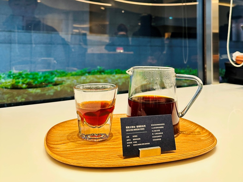 curistacoffee19 信義-Curista Coffee純白簡約設計美咖啡香