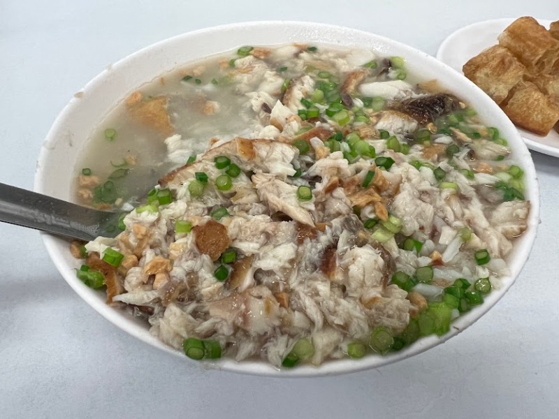 saltycongeee 台南中西區-阿堂鹹粥 果真名店的門庭若市