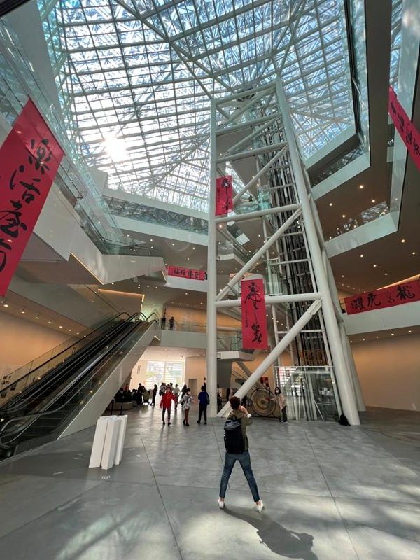 tainanmuseum420112-rotated 台南中西區-台南美術館 古城的摩登建築 最網美的景點