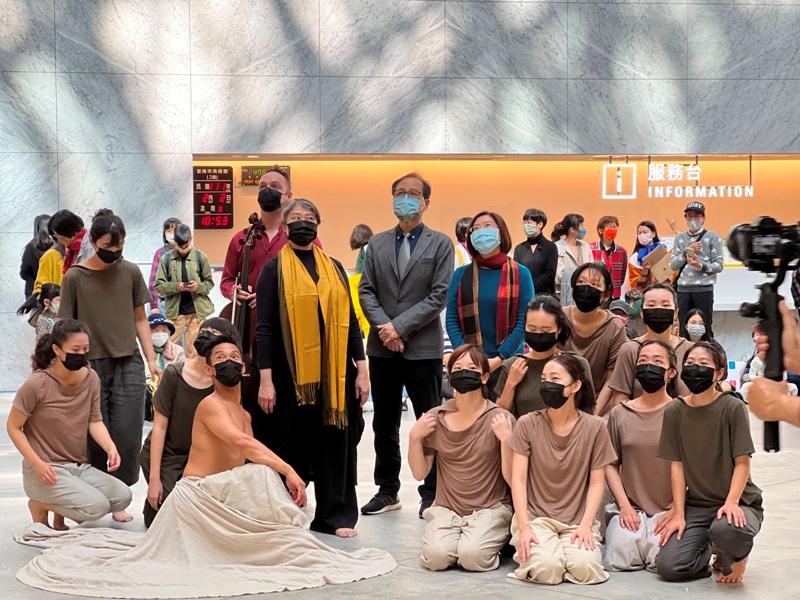 tainanmuseum420115 台南中西區-台南美術館 古城的摩登建築 最網美的景點