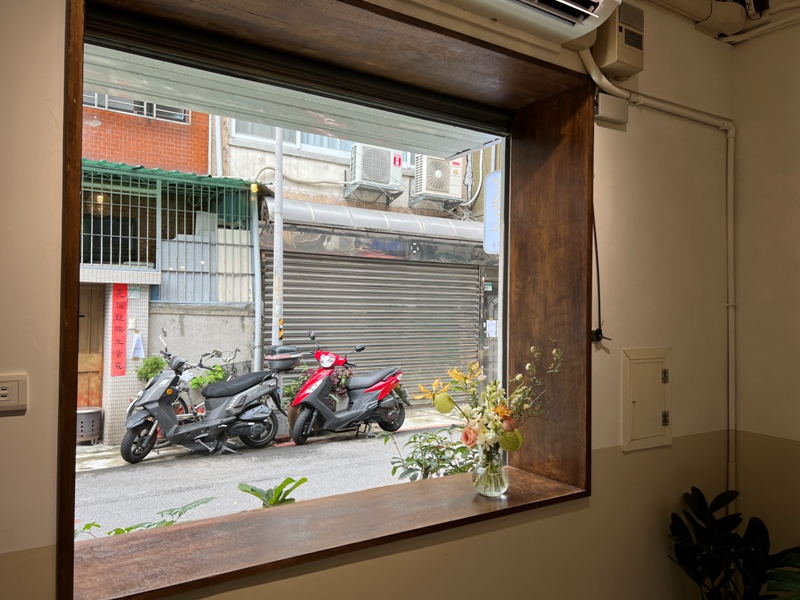 Osmanthus0104 中山-金時Osmanthus 日系清爽帶著花的浪漫 一杯咖啡品嘗達克瓦茲