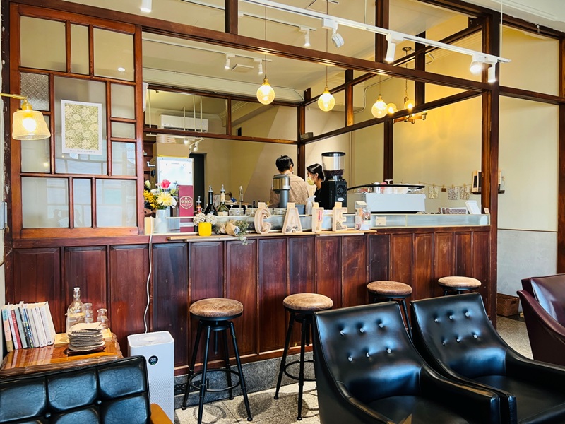 cafeasusual17 台中南區-如常所在 老宅新生 日式輕鬆氣氛 喵星人當家