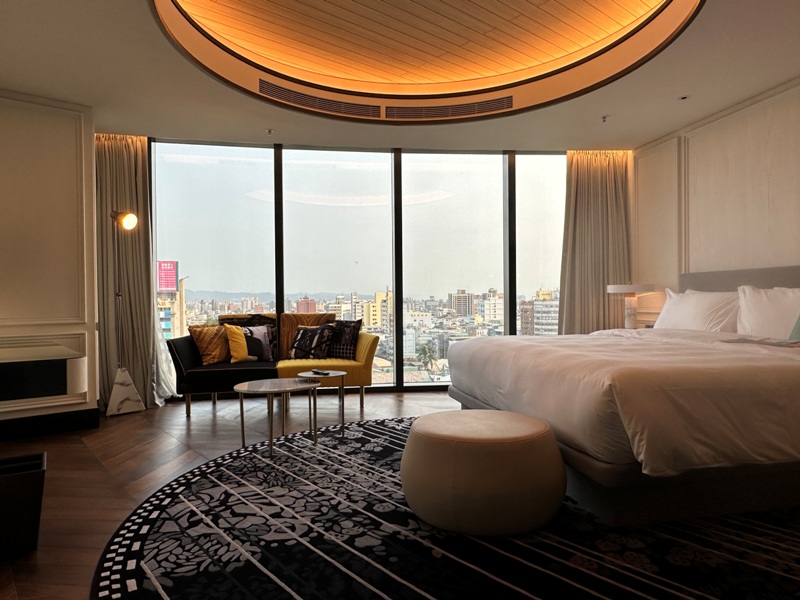 lemeridientaichung15 台中中區-李方艾美 現代摩登 台中車站新亮點